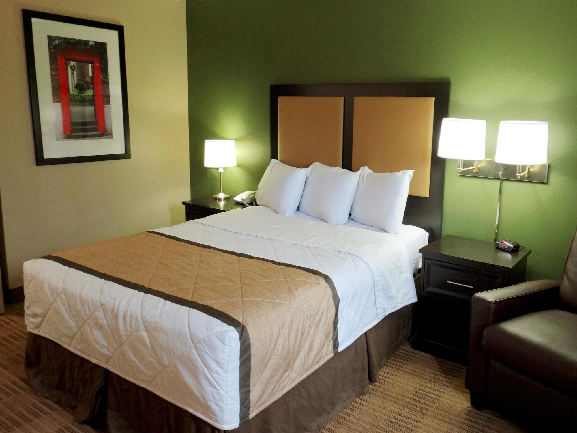 Extended Stay America Select Suites - Columbia - Ft Jackson Exterior foto