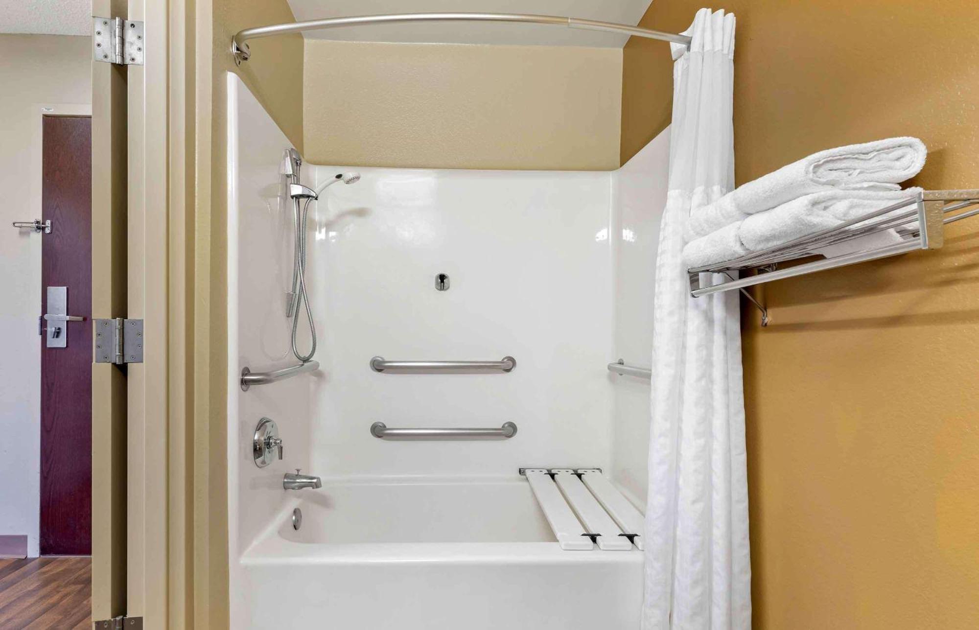 Extended Stay America Select Suites - Columbia - Ft Jackson Exterior foto