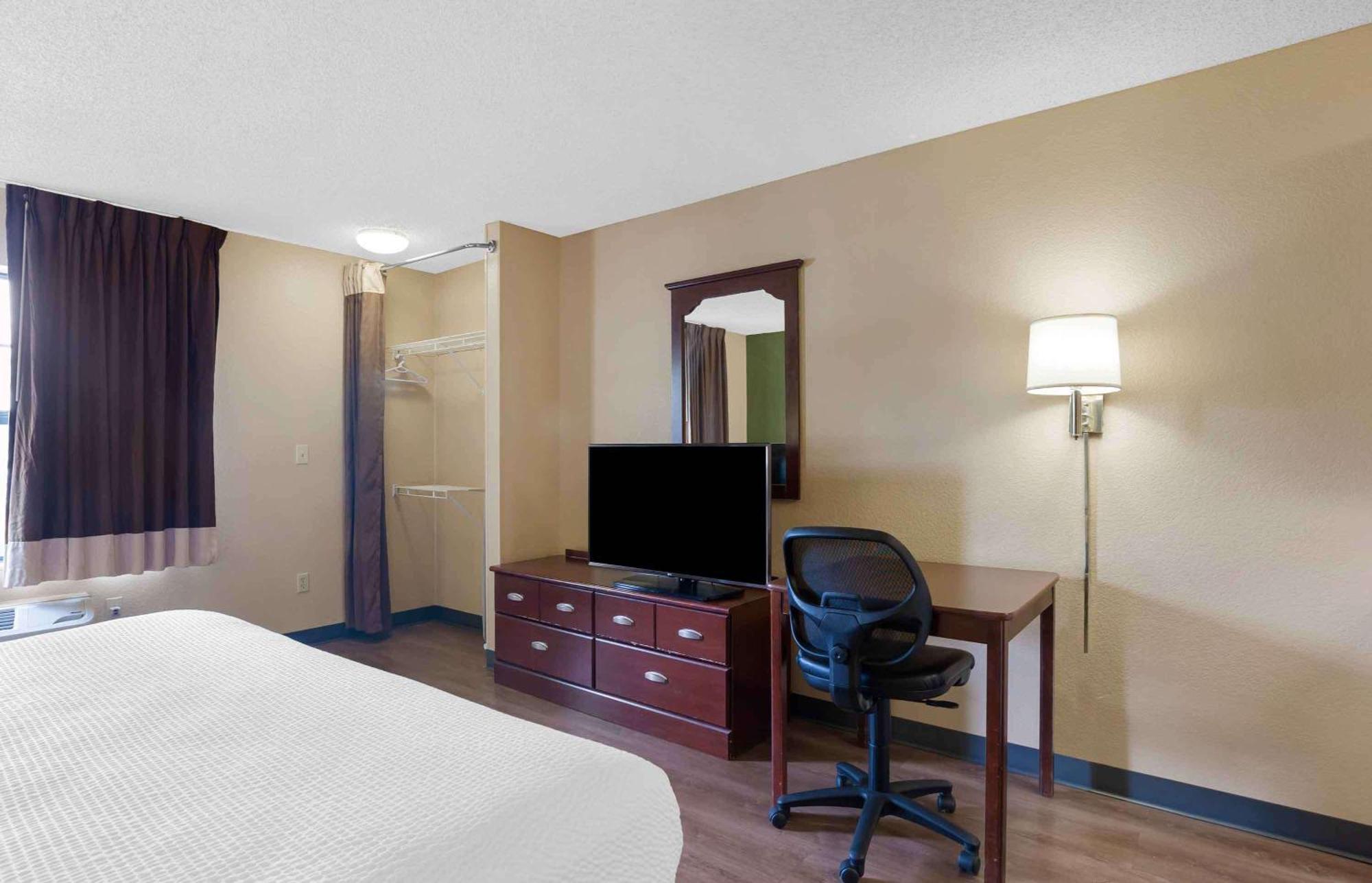 Extended Stay America Select Suites - Columbia - Ft Jackson Exterior foto