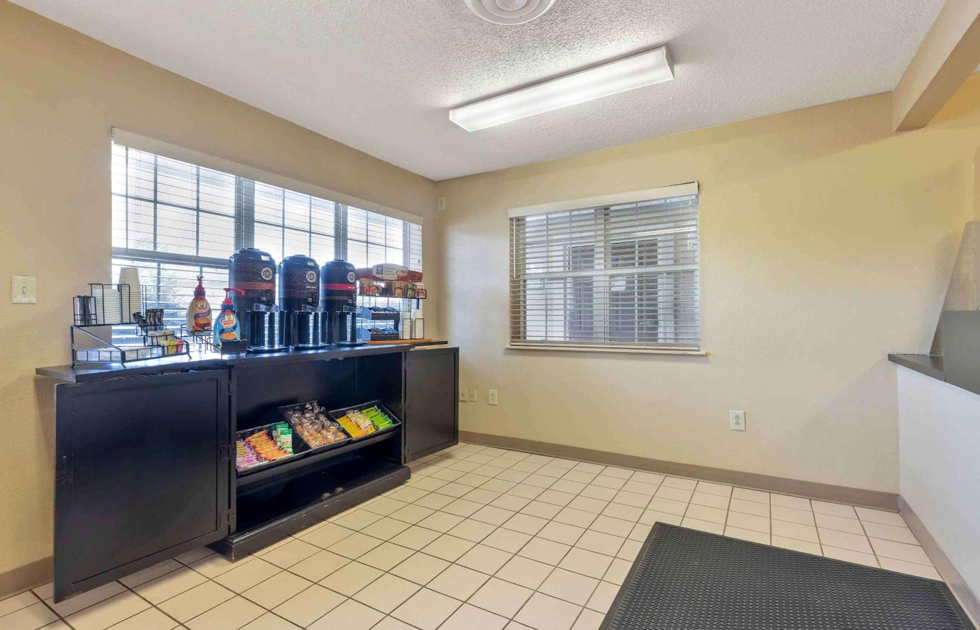 Extended Stay America Select Suites - Columbia - Ft Jackson Exterior foto