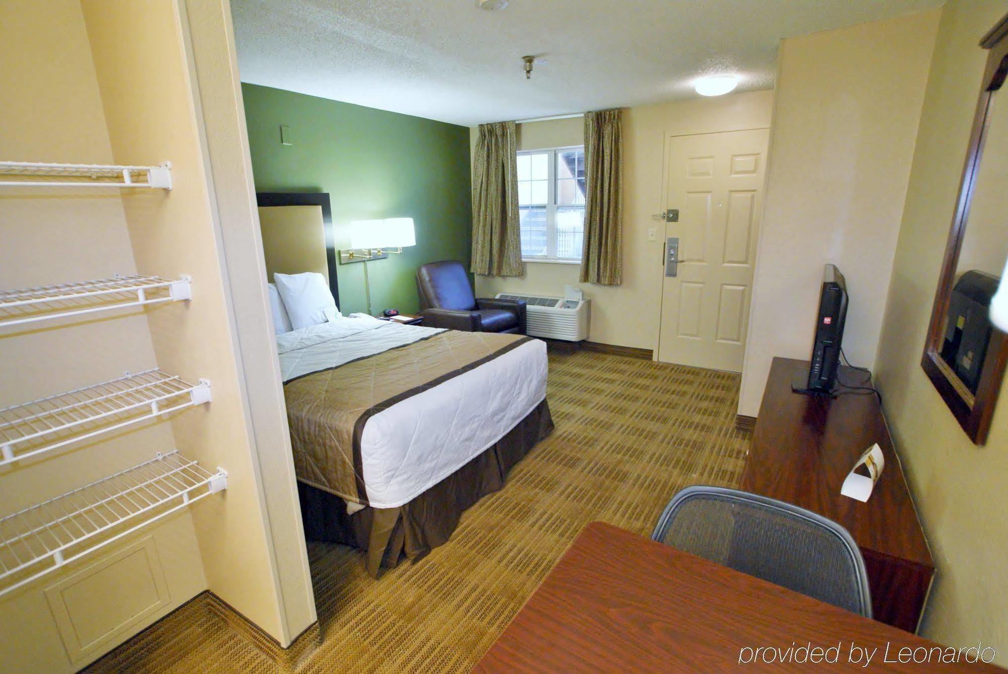 Extended Stay America Select Suites - Columbia - Ft Jackson Exterior foto